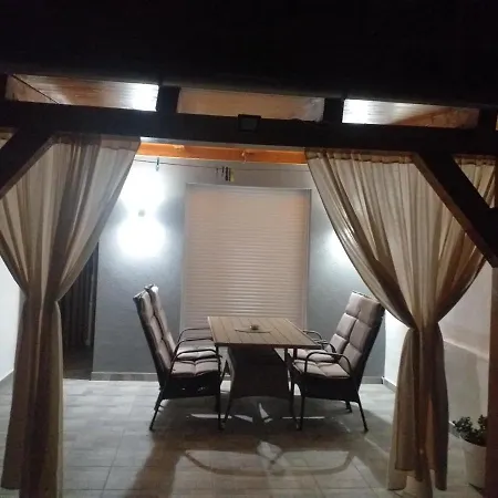Damir Apartment Bibinje